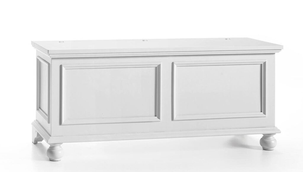 Cassapanca in legno laccato bianco